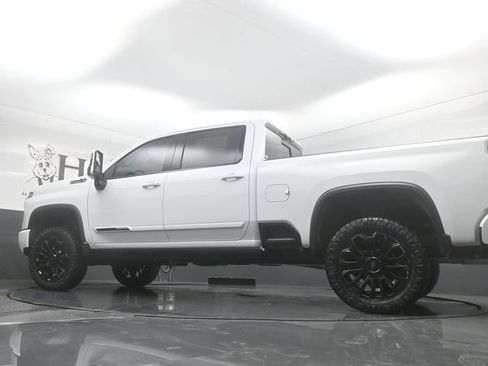 New 2026 Chevrolet Silverado 2500 High Country w/ High Country Premium Package AWD/4WD image 34