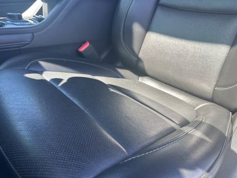 Used 2023 GMC Acadia SLT AWD/4WD image 14