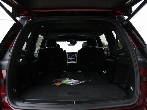 New 2025 Jeep Grand Cherokee L Altitude image 15