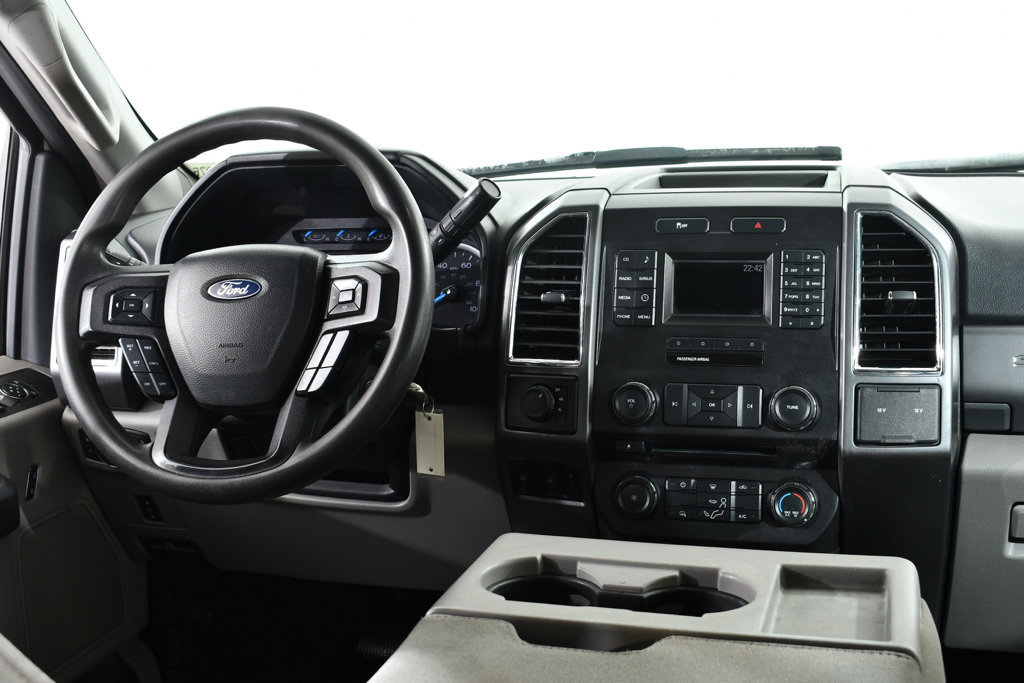 Used 2017 Ford F250 XLT w/ XLT Value Package AWD/4WD image 8