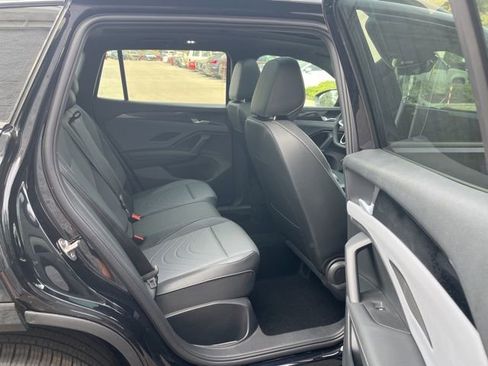 New 2026 Volkswagen Tiguan SE R-Line FWD image 25
