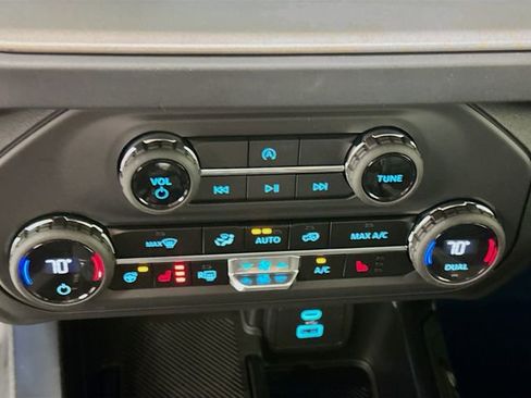 New 2025 Ford Bronco Outer Banks image 16