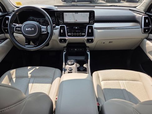Used 2023 Kia Sorento EX AWD/4WD image 12