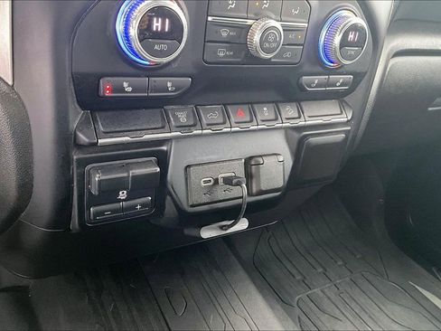 Used 2021 GMC Sierra 2500 SLE w/ SLE Value Package; image 16