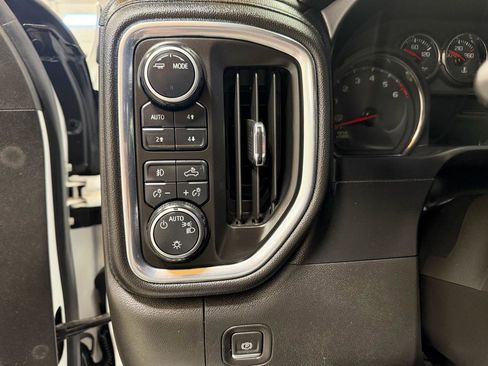 Used 2021 Chevrolet Silverado 1500 LT Trail Boss image 14