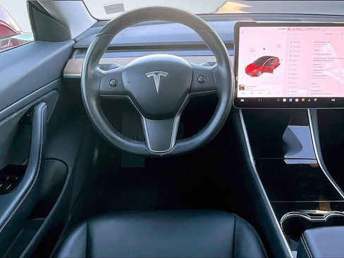 Used 2018 Tesla Model 3 Long Range image 5