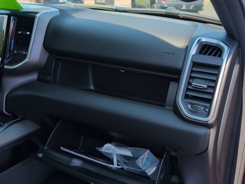 Used 2025 RAM 1500 Big Horn AWD/4WD image 18