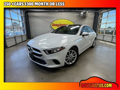 Used 2020 Mercedes-Benz A 220 4MATIC image 1