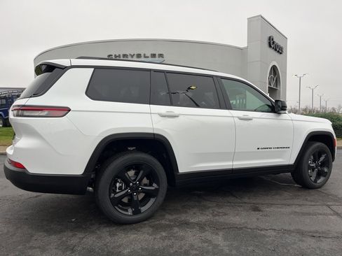 New 2025 Jeep Grand Cherokee L Altitude image 46