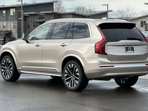 New 2026 Volvo XC90 T8 Plus w/ Protection Package Premier AWD/4WD image 5