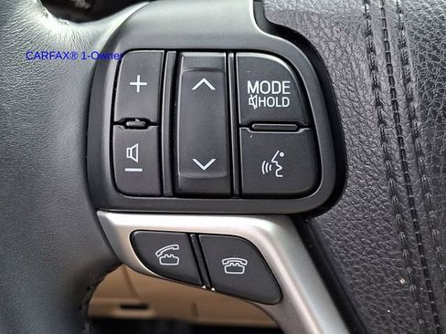 Used 2016 Toyota Highlander XLE AWD/4WD image 25