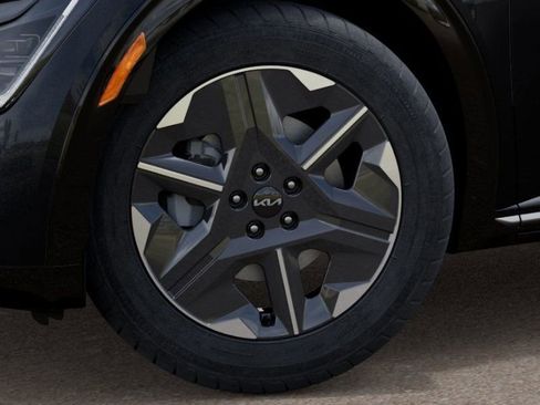 New 2025 Kia EV6 Light RWD image 9