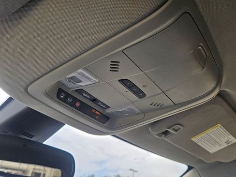 Used 2019 Buick Enclave Premium FWD image 12