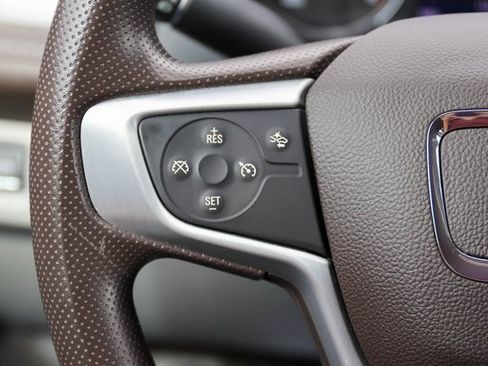 Used 2023 GMC Acadia SLE w/ Driver Convenience Package image 29