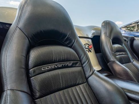 Used 2002 Chevrolet Corvette Convertible w/ Preferred Equipment Group2 image 33