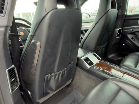 Used 2014 Porsche Panamera 4dr HB Turbo image 49