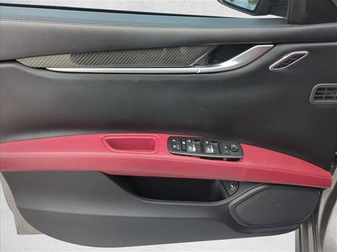 Used 2015 Maserati Ghibli image 7