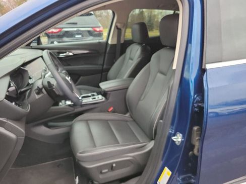 Used 2023 Buick Envision Essence image 7