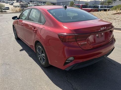 Used 2024 Kia Forte LXS FWD image 3