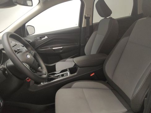 Used 2018 Ford Escape SE w/ Ford Safe & Smart Package AWD/4WD image 17