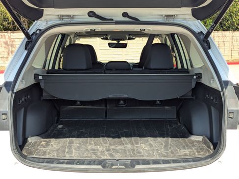 Used 2024 Subaru Forester Limited image 24