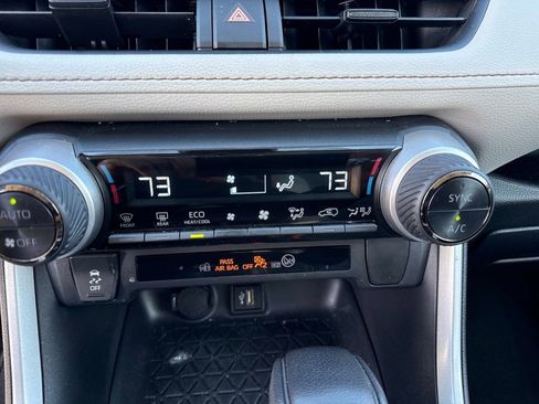 Used 2024 Toyota RAV4 XLE image 22