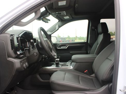 New 2026 Chevrolet Silverado 1500 LTZ w/ LTZ Premium Package AWD/4WD image 23