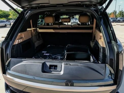 New 2026 Land Rover Range Rover Long Wheelbase SE AWD/4WD image 66