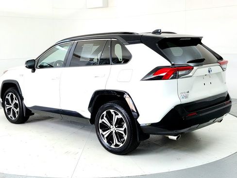 Used 2021 Toyota RAV4 XSE w/ Premium Package AWD/4WD image 4