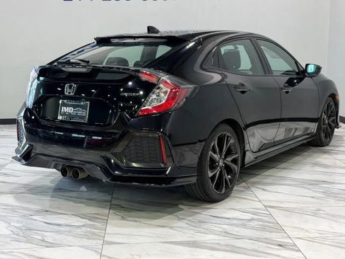 Used 2018 Honda Civic Sport image 4