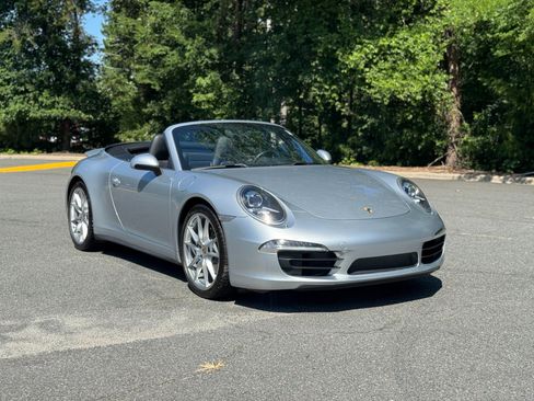 Used 2014 Porsche 911 Carrera 4 AWD/4WD image 17
