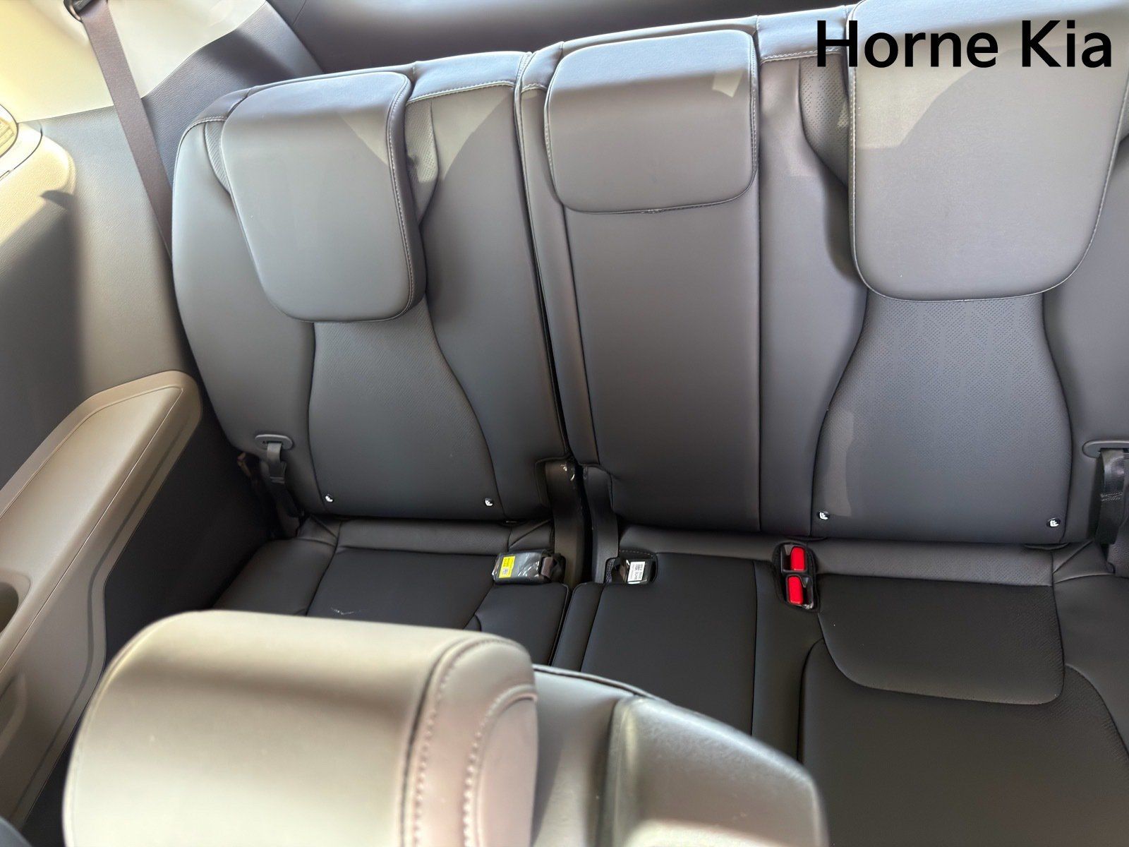 New 2026 Kia Carnival EX FWD image 24