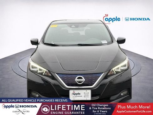 Used 2020 Nissan Leaf SV w/ SV Technology Package FWD image 2