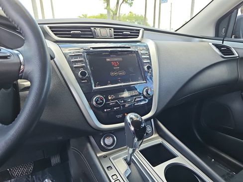 Used 2019 Nissan Murano SV FWD image 19