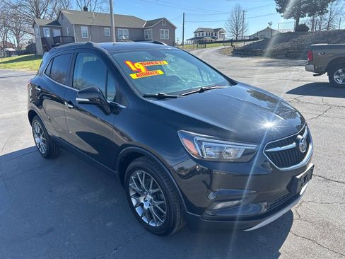 Used 2019 Buick Encore Sport Touring image 4