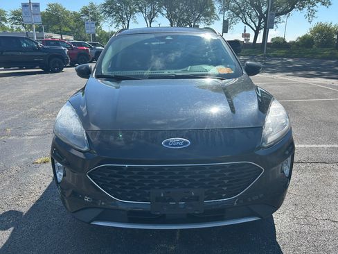 Used 2020 Ford Escape Titanium AWD/4WD image 2