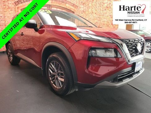 Used 2023 Nissan Rogue S image 1