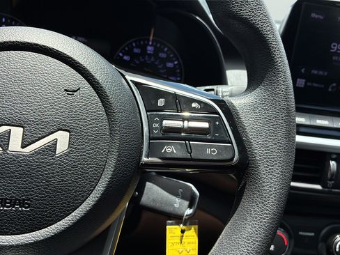 Used 2024 Kia Forte LXS w/ LXS Technology Package FWD image 27