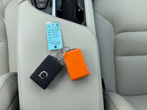 Certified 2023 Volvo XC90 B6 Plus w/ Protection Package AWD/4WD image 25