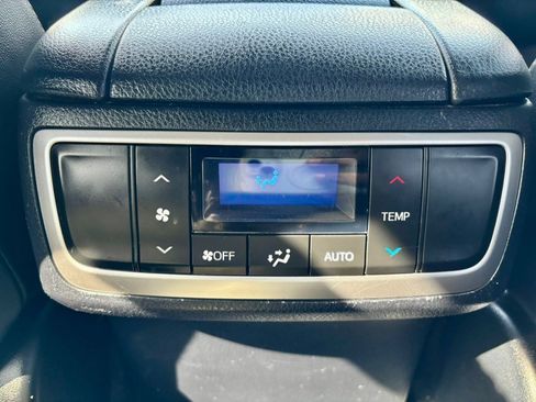 Used 2018 Toyota Highlander Plus image 30