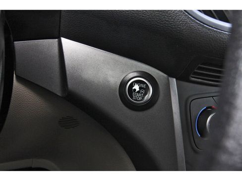 Used 2019 Ford Escape SE image 22