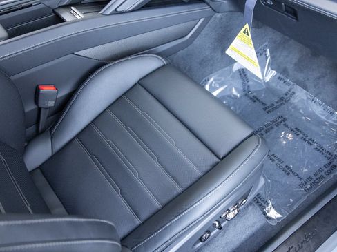New 2026 Porsche Cayenne Turbo AWD/4WD image 65