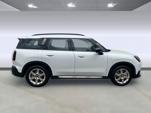 Used 2025 MINI Cooper Countryman S image 6