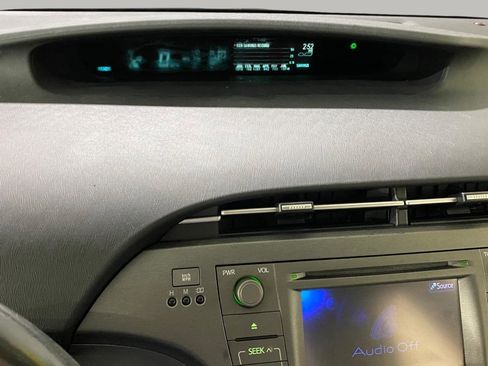 Used 2013 Toyota Prius Two image 15