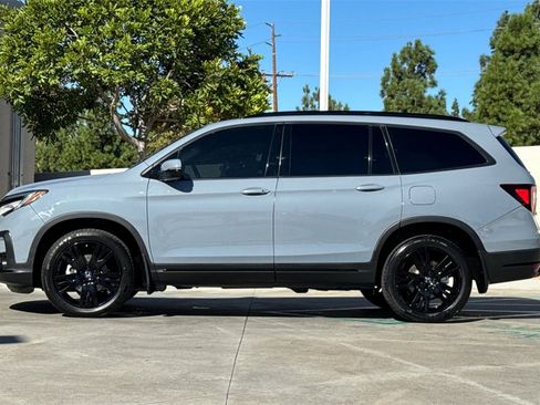 Certified 2022 Honda Pilot Black Edition image 10