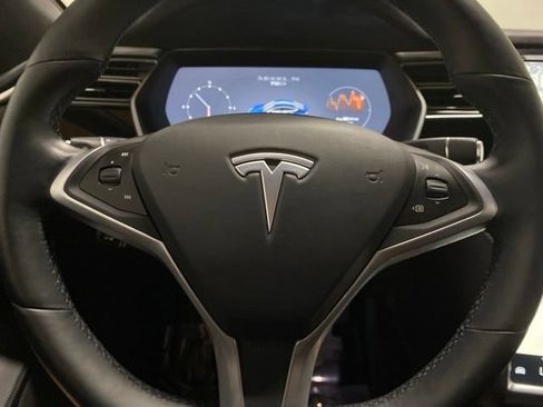 Used 2016 Tesla Model S 70D AWD/4WD image 35