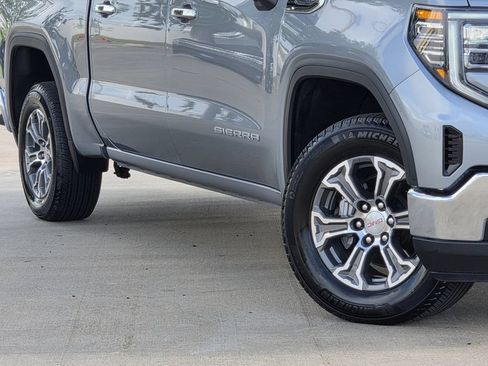 Used 2025 GMC Sierra 1500 SLT RWD image 11