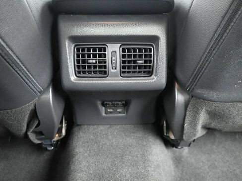 Used 2025 Toyota Camry SE FWD image 28