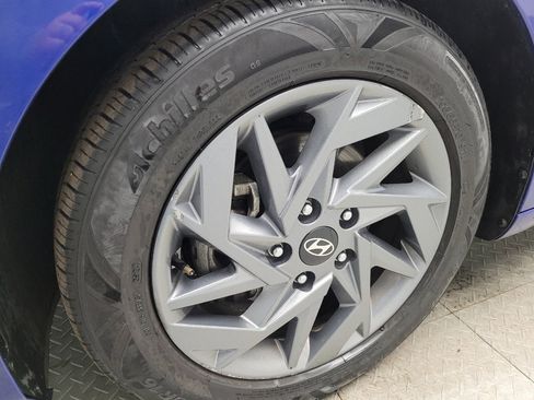 Used 2024 Hyundai Elantra SEL FWD image 31