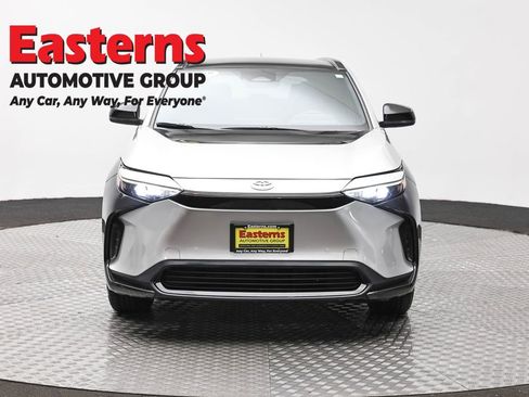 Used 2024 Toyota bZ4X XLE w/ Weather Package image 2